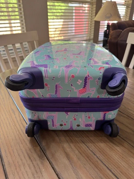 Pottery Barn Kids Girls Mackenzie Unicorn Hard Sided Spinner Travel Suit Case. - Picture 10 of 16